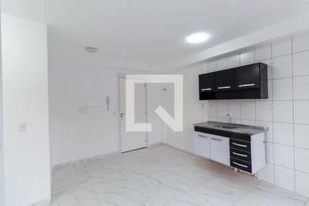 Sala/Cozinha de apartamento para alugar com 2 quartos, 40m² em Vila Ré, São Paulo