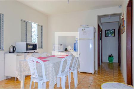 Casa para alugar com 117m², 3 quartos e 3 vagas Casa para alugar com 117m², 3 quartos e 3 vagasCozinha