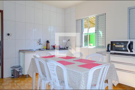 Casa para alugar com 117m², 3 quartos e 3 vagas Casa para alugar com 117m², 3 quartos e 3 vagasCozinha