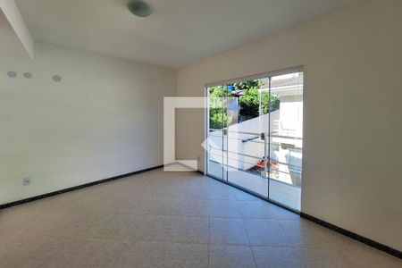 Quarto 1 de casa de condomínio para alugar com 2 quartos, 86m² em Engenho do Mato, Niterói