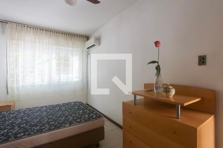 Quarto 2 de apartamento para alugar com 2 quartos, 60m² em Jardim Leopoldina, Porto Alegre
