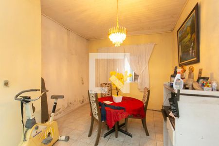 Sala de casa à venda com 2 quartos, 150m² em Cidade Antônio Estêvão de Carvalho, São Paulo