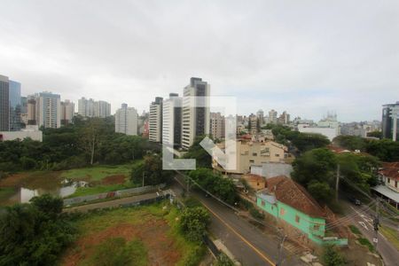Vista  de apartamento para alugar com 2 quartos, 60m² em Passo da Areia, Porto Alegre