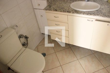 Banheiro da Suíte de apartamento à venda com 3 quartos, 77m² em Jardim Flor da Montanha, Guarulhos