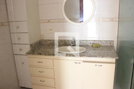 Banheiro da Suíte de apartamento à venda com 3 quartos, 77m² em Jardim Flor da Montanha, Guarulhos