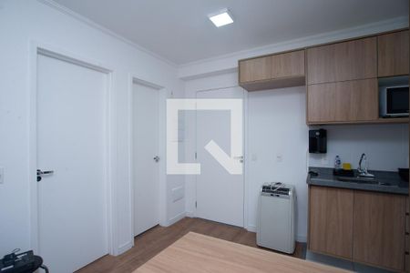 Sala/Cozinha de apartamento à venda com 2 quartos, 34m² em Barra Funda, São Paulo