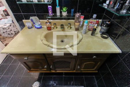 Casa à venda com 125m², 3 quartos e 2 vagasBanheiro da Suíte