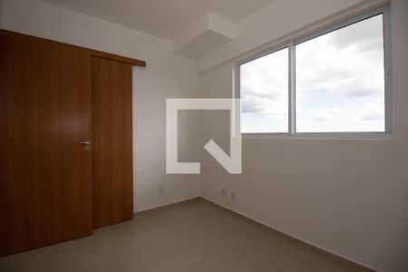 Quarto  de apartamento para alugar com 2 quartos, 49m² em Samambaia Sul (samambaia), Brasília