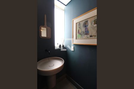 Lavabo de apartamento à venda com 1 quarto, 63m² em Vila Nova Conceição, São Paulo