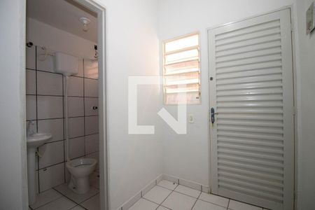 Sala/Cozinha de kitnet/studio para alugar com 1 quarto, 30m² em Taguatinga Norte, Brasília