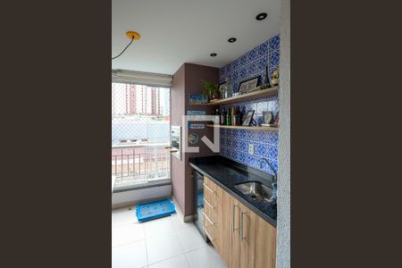 Varanda de apartamento à venda com 2 quartos, 57m² em Vila Gumercindo, São Paulo