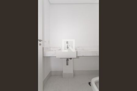 Lavabo de apartamento à venda com 3 quartos, 192m² em Campo Belo, São Paulo