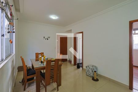 Sala de apartamento à venda com 3 quartos, 80m² em União, Belo Horizonte