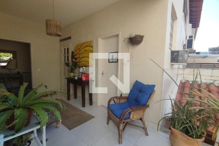 Casa de condomínio à venda com 190m², 4 quartos e 2 vagas1º Pav - Hall de Acesso ao Banheiro Social, 1 Quarto e Área de Lazer