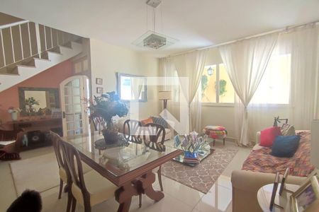 1º Pav - Sala de casa de condomínio à venda com 4 quartos, 190m² em Pechincha, Rio de Janeiro