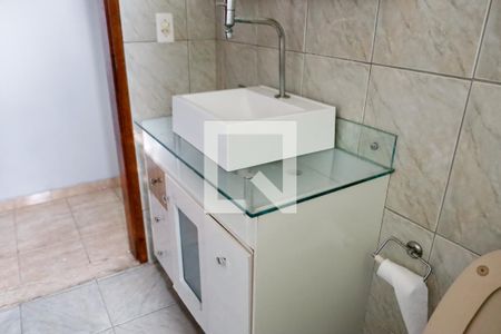 Casa para alugar com 260m², 3 quartos e 2 vagasBanheiro