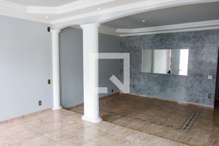 sala de casa para alugar com 3 quartos, 260m² em Ayrosa, Osasco