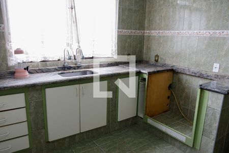Casa para alugar com 260m², 3 quartos e 2 vagasCozinha