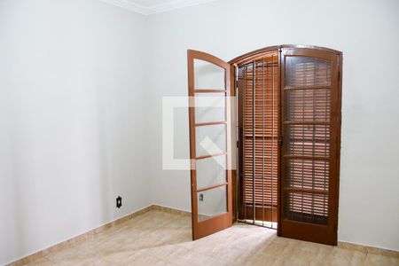Quarto 1 de casa para alugar com 3 quartos, 260m² em Ayrosa, Osasco