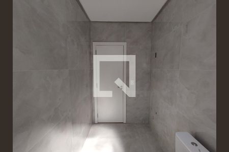 Casa à venda com 243m², 3 quartos e 2 vagasBanheiro do Quarto 2