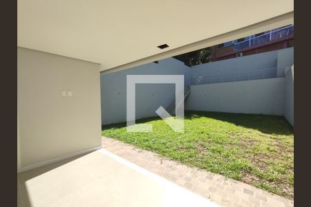 Varanda da sala de casa à venda com 3 quartos, 243m² em Jardim Maua, Novo Hamburgo