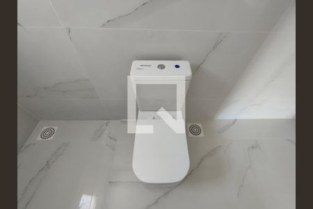 Casa à venda com 243m², 3 quartos e 2 vagasBanheiro do Quarto 1