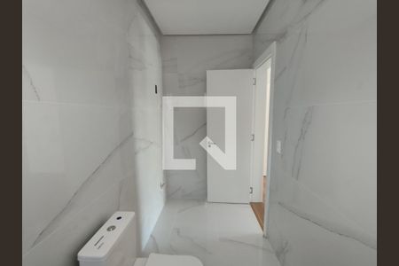 Casa à venda com 243m², 3 quartos e 2 vagasBanheiro do Quarto 1