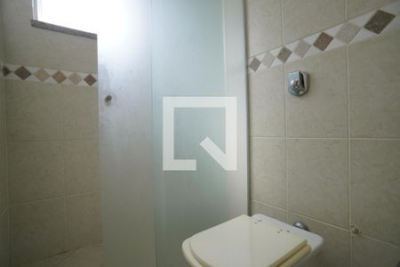 Banheiro de casa para alugar com 6 quartos, 336m² em Camboinhas, Niterói