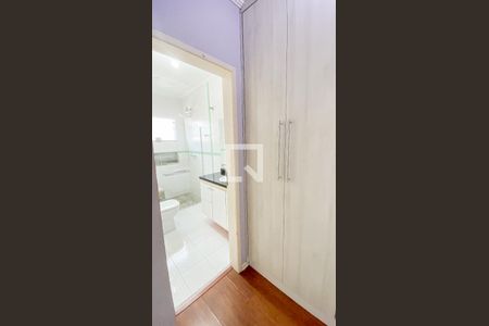 Casa para alugar com 212m², 3 quartos e 2 vagasSuite