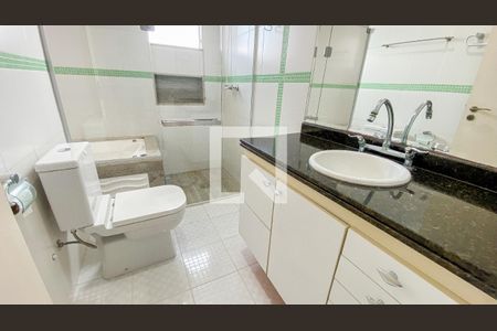 Casa para alugar com 212m², 3 quartos e 2 vagasBanheiro da Suíte