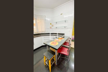 Casa para alugar com 212m², 3 quartos e 2 vagasCozinha