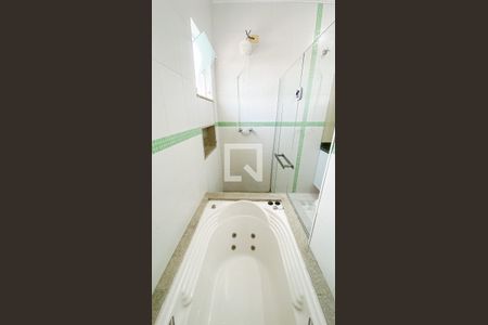 Casa para alugar com 212m², 3 quartos e 2 vagasBanheiro da Suíte