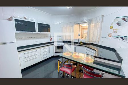 Casa para alugar com 212m², 3 quartos e 2 vagasCozinha