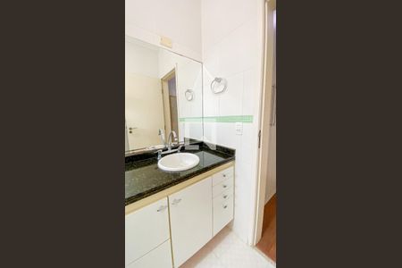 Casa para alugar com 212m², 3 quartos e 2 vagasBanheiro da Suíte