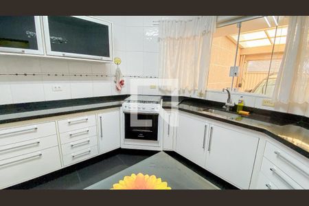 Casa para alugar com 212m², 3 quartos e 2 vagasCozinha