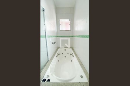 Casa para alugar com 212m², 3 quartos e 2 vagasBanheiro da Suíte