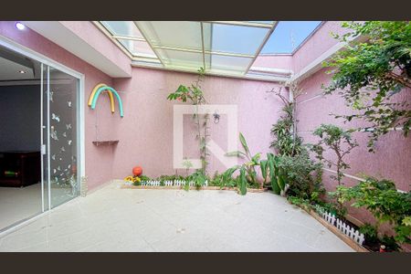 Casa para alugar com 212m², 3 quartos e 2 vagasVaranda - Quintal