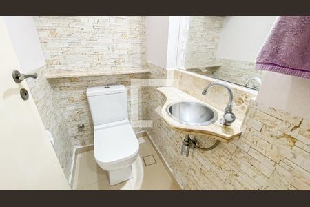 Casa para alugar com 212m², 3 quartos e 2 vagasLavabo