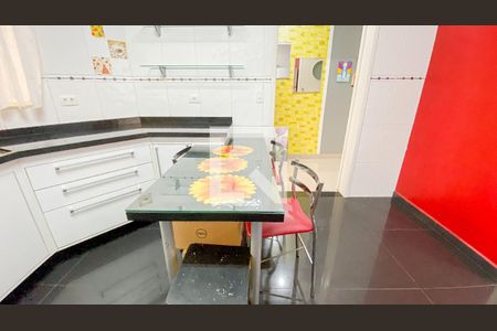 Casa para alugar com 212m², 3 quartos e 2 vagasCozinha