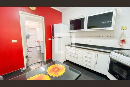 Casa para alugar com 212m², 3 quartos e 2 vagasCozinha