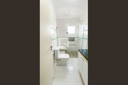 Casa para alugar com 212m², 3 quartos e 2 vagasBanheiro da Suíte