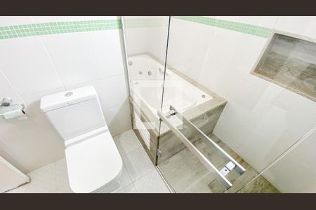 Casa para alugar com 212m², 3 quartos e 2 vagasBanheiro da Suíte