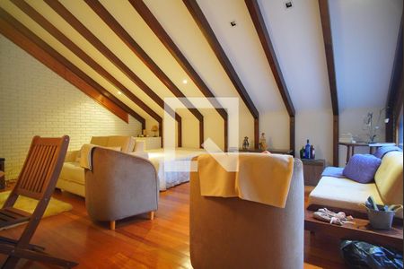 Apartamento à venda com 241m², 3 quartos e 1 vagaSuíte 2