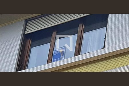 Apartamento à venda com 241m², 3 quartos e 1 vagaAdesivo na Janela