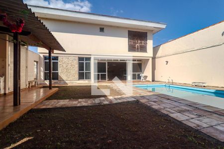 Casa para alugar com 800m², 4 quartos e 8 vagas Casa para alugar com 800m², 4 quartos e 8 vagasPiscina