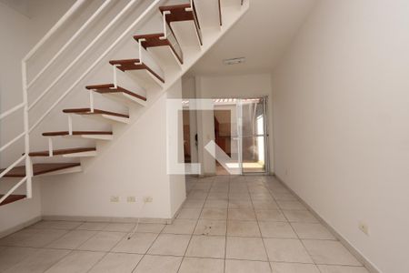 Sala de casa de condomínio à venda com 2 quartos, 88m² em Vila Ema, São Paulo