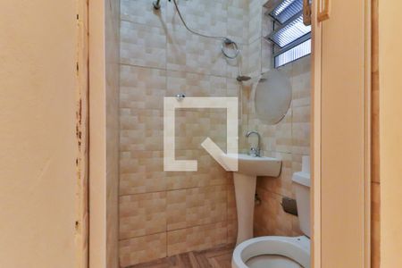 Banheiro de casa para alugar com 1 quarto, 30m² em Vila Romana, São Paulo