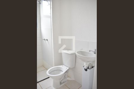 Banheiro de apartamento para alugar com 2 quartos, 50m² em Campo Grande, Rio de Janeiro