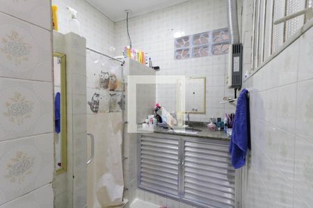 Casa à venda com 85m², 2 quartos e 1 vaga Casa à venda com 85m², 2 quartos e 1 vagaBanheiro