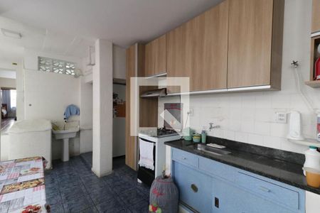Casa à venda com 85m², 2 quartos e 1 vaga Casa à venda com 85m², 2 quartos e 1 vagaCozinha